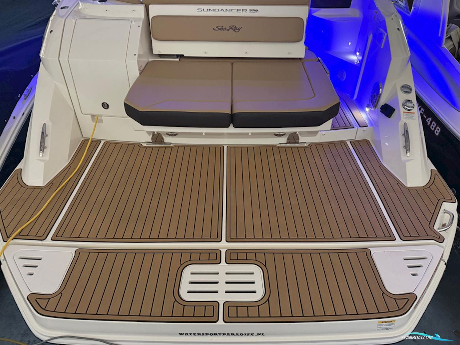 Sea Ray Sundancer 320