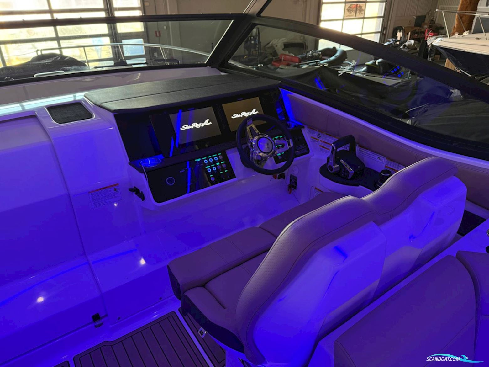 Sea Ray Sundancer 320