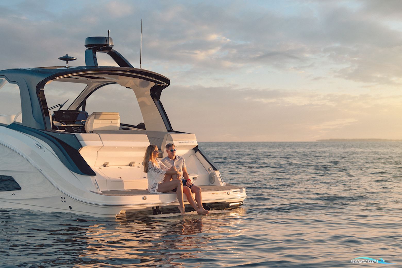 Sea Ray Sundancer 370