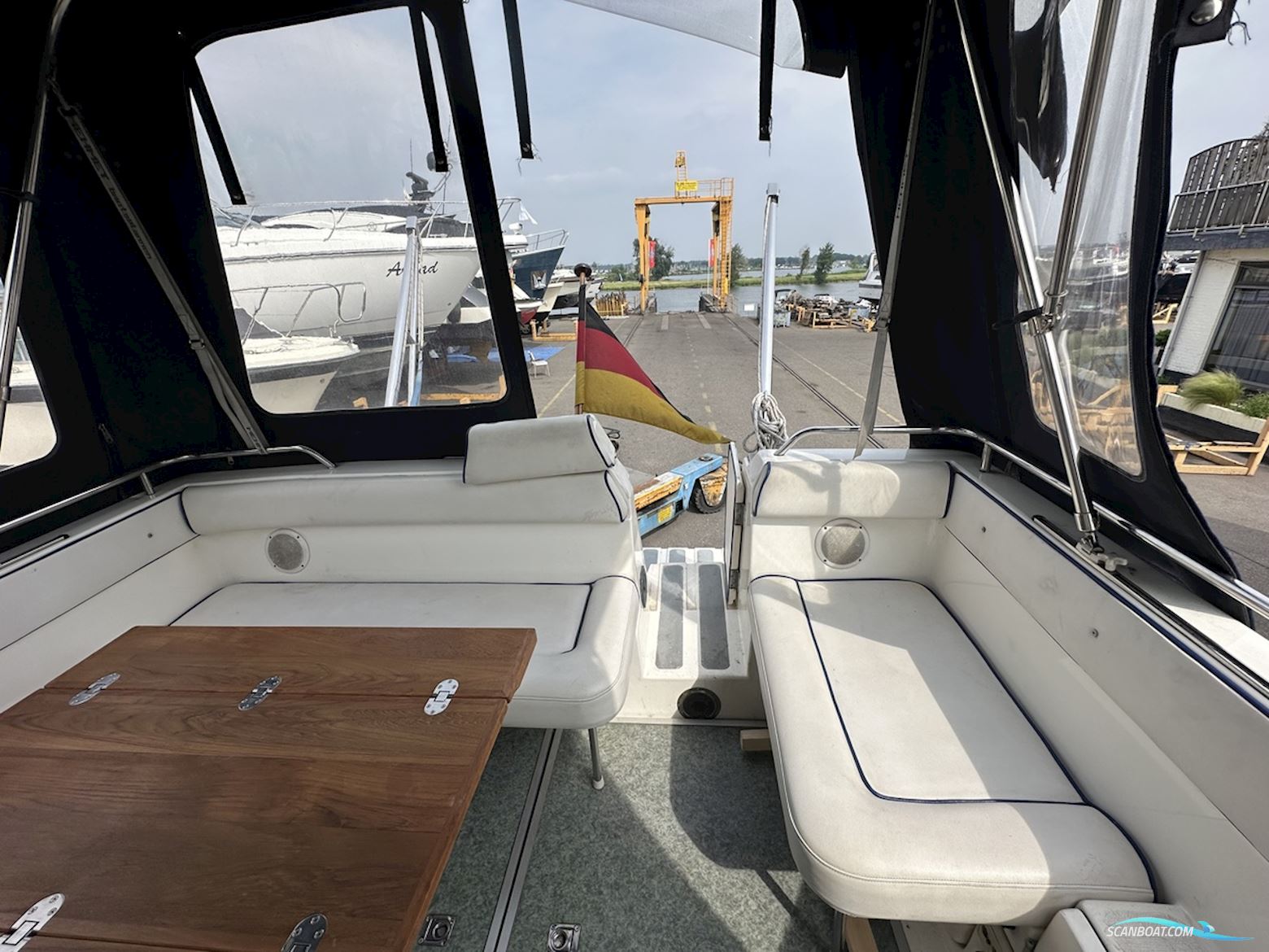 Sealine 255 Family