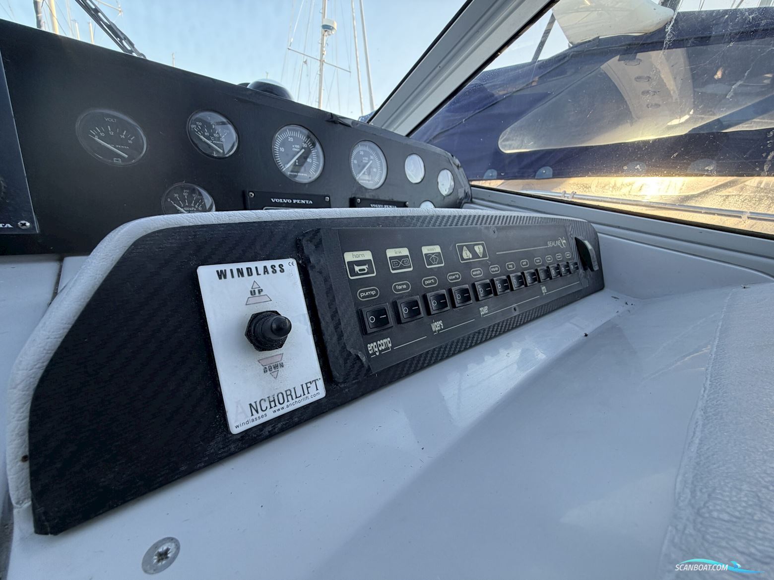 Sealine 290 Ambassador