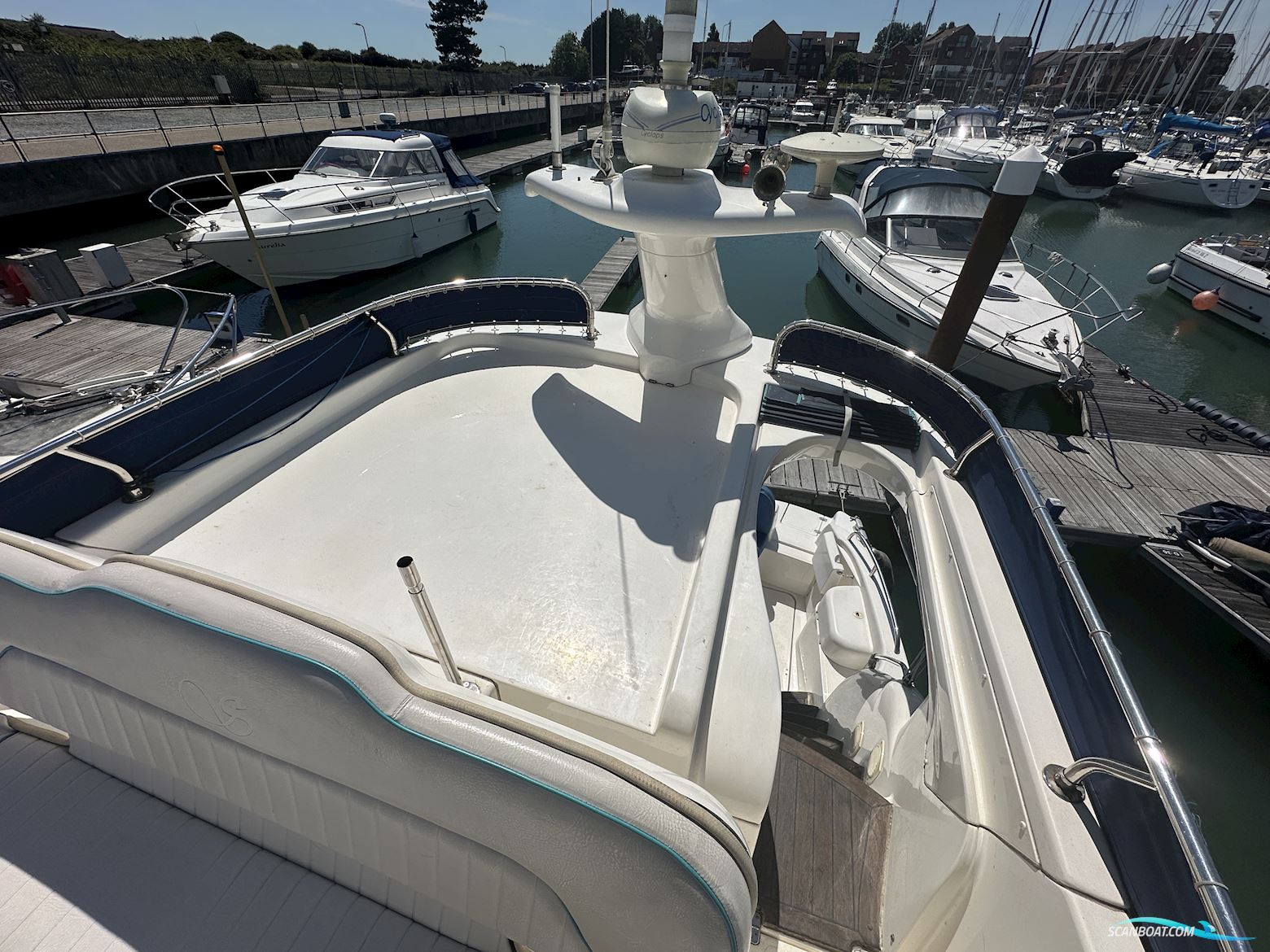 Sealine 330 Statesman