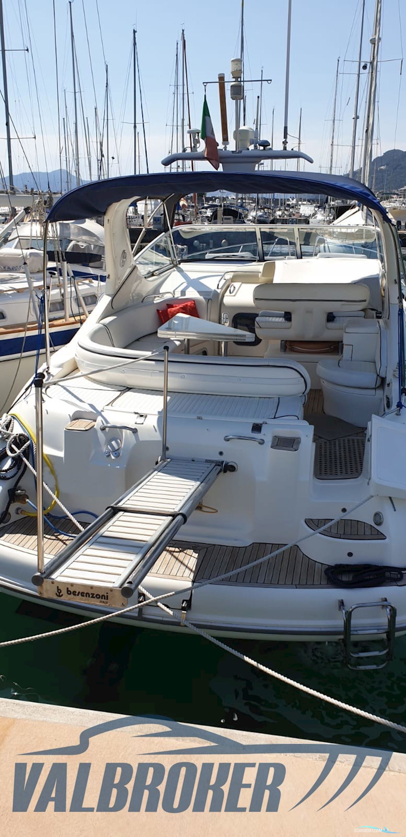 Sealine 360 AMBASSADOR