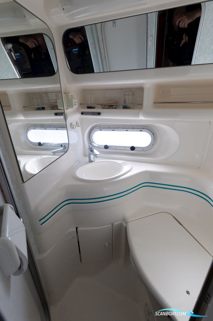 Sealine 360
