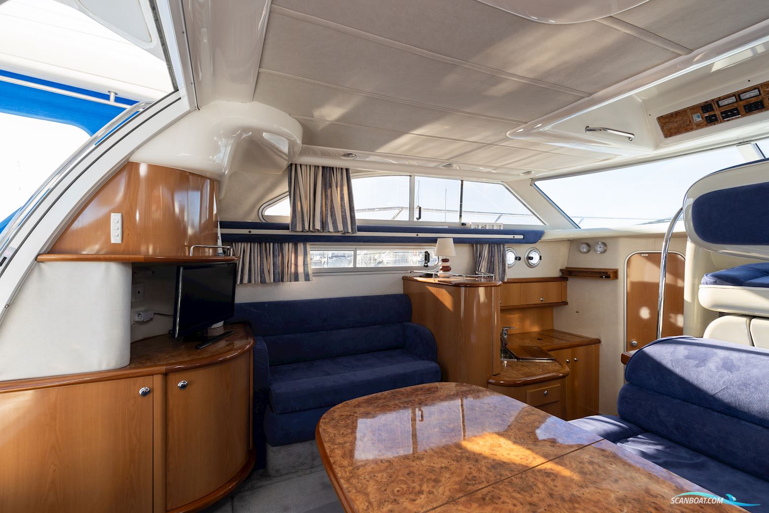 Sealine 360