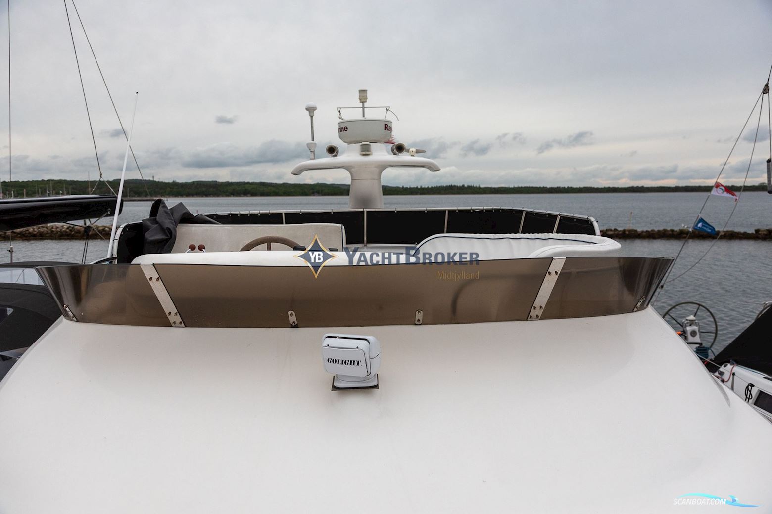 Sealine 420 Statesman