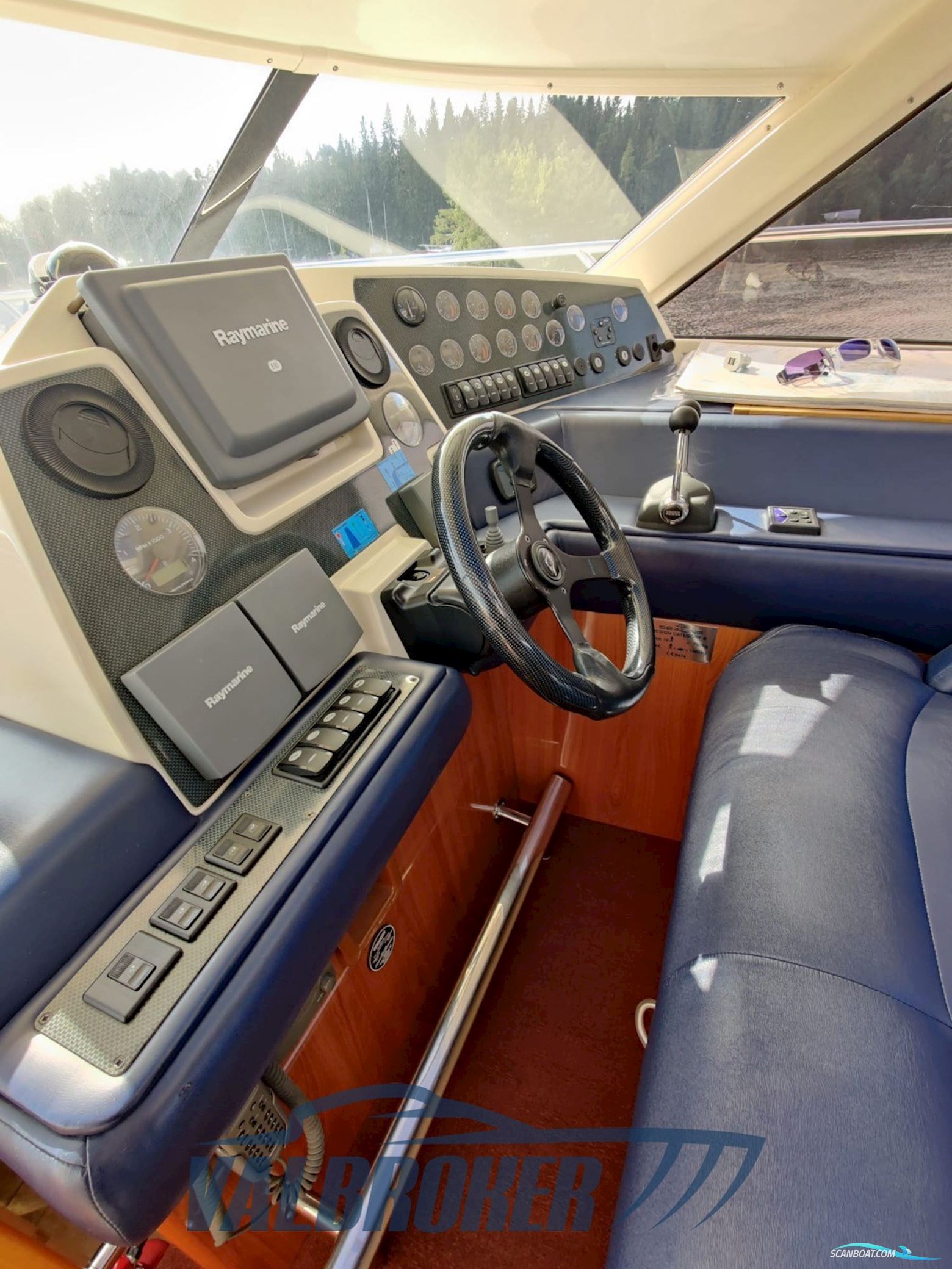 Sealine C 39