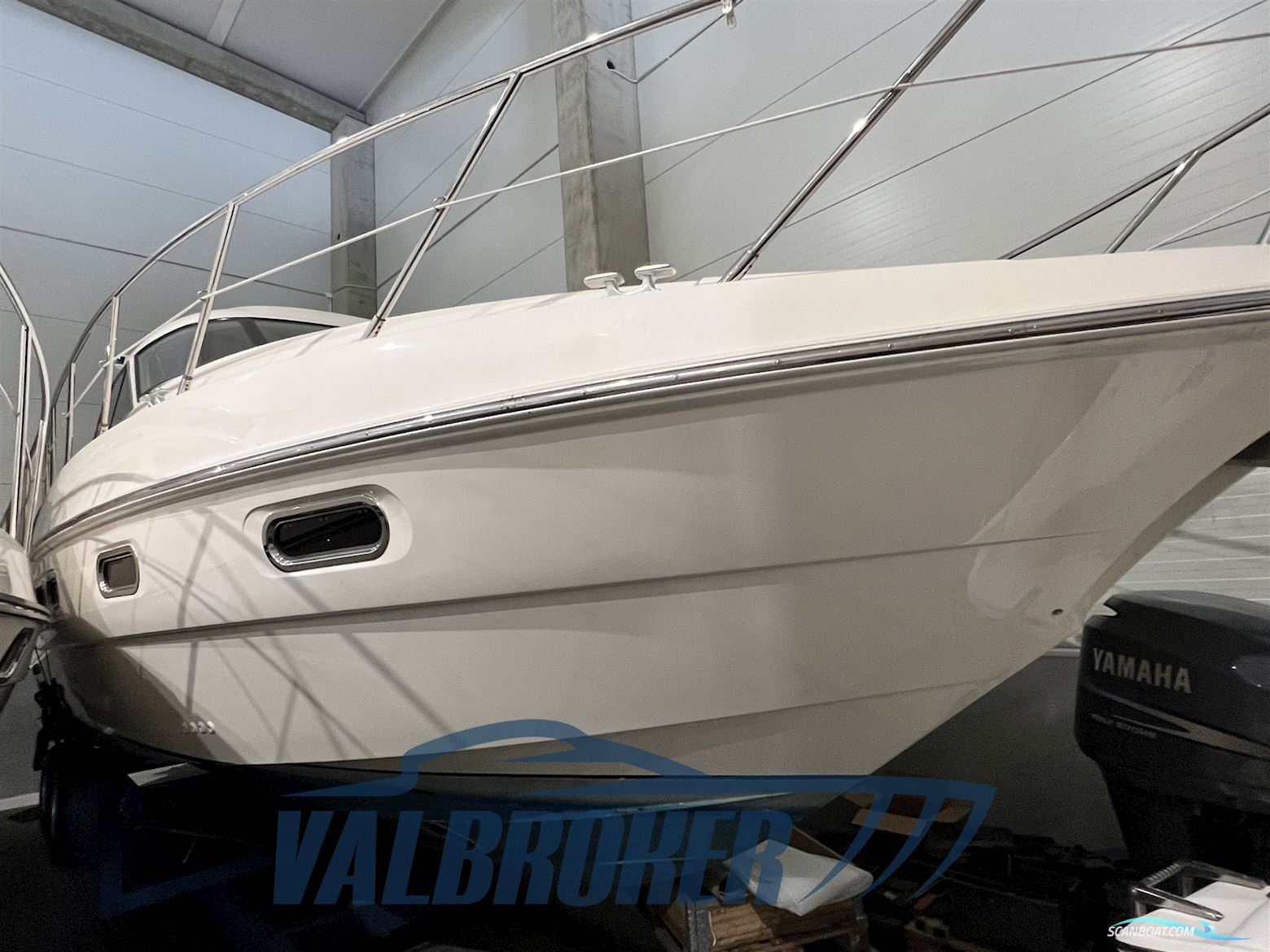 Sealine C 39