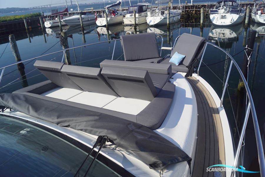 Sealine C390 - Verkauft