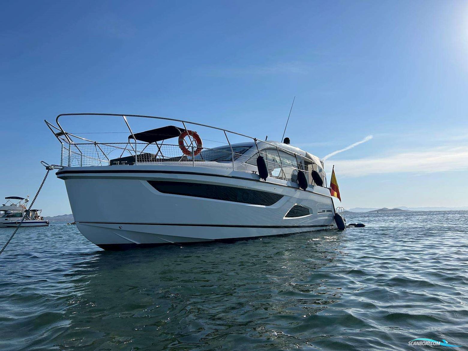 Sealine C390v Motorbåd 2023, med  Suzuki motor, Spanien