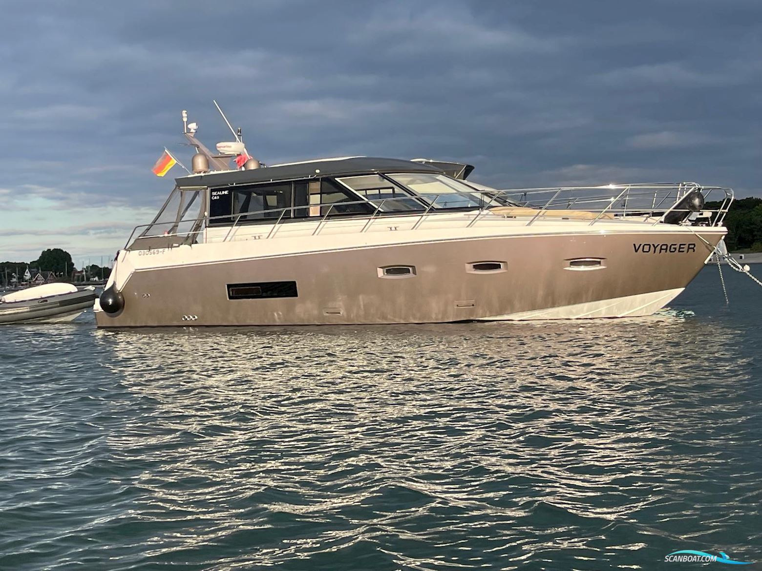 Sealine C48 Motorbåd 2012, med Volvo Penta Ips 600 motor, Tyskland