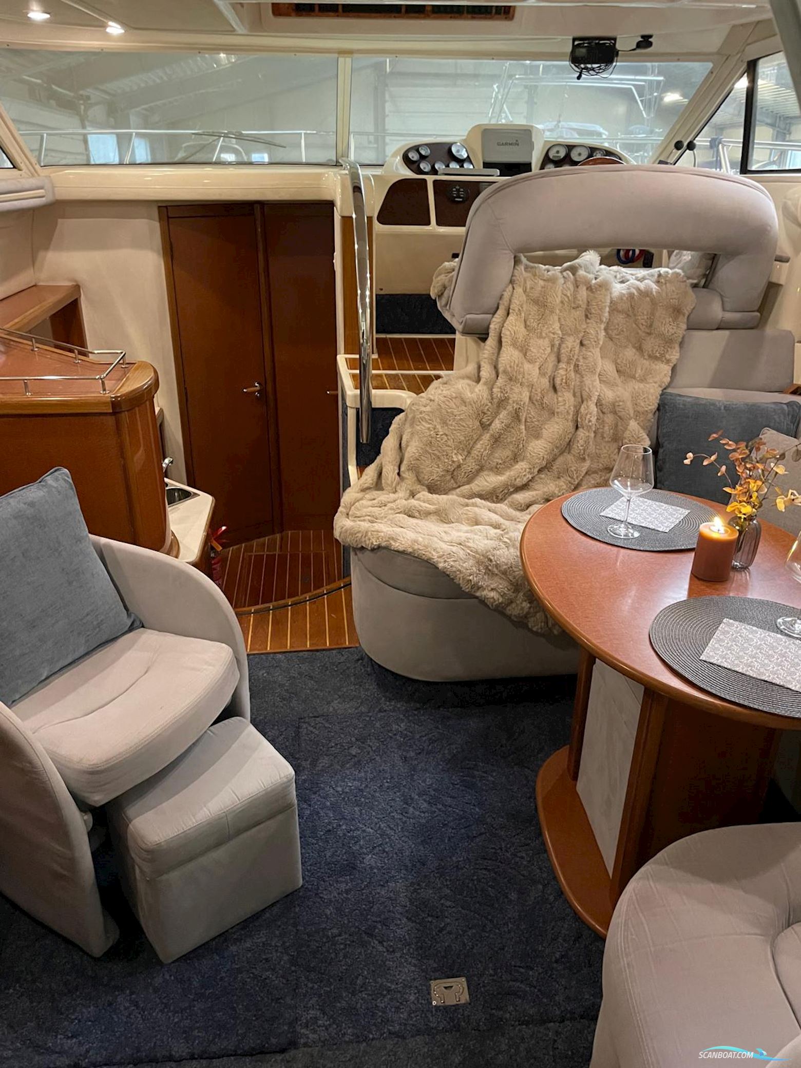 Sealine F 37