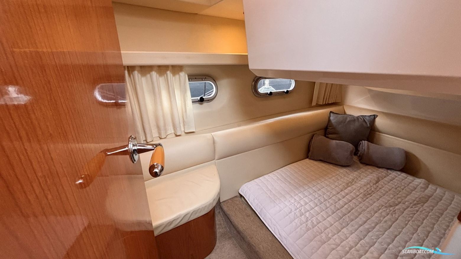 Sealine F34