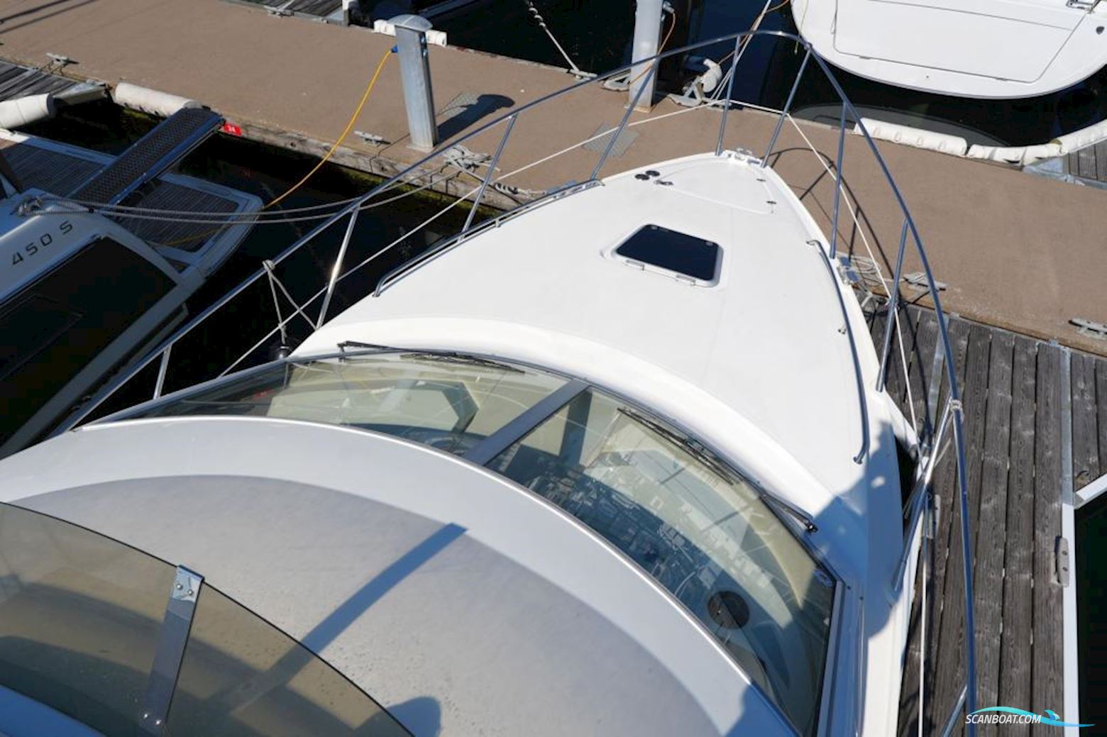 Sealine F34