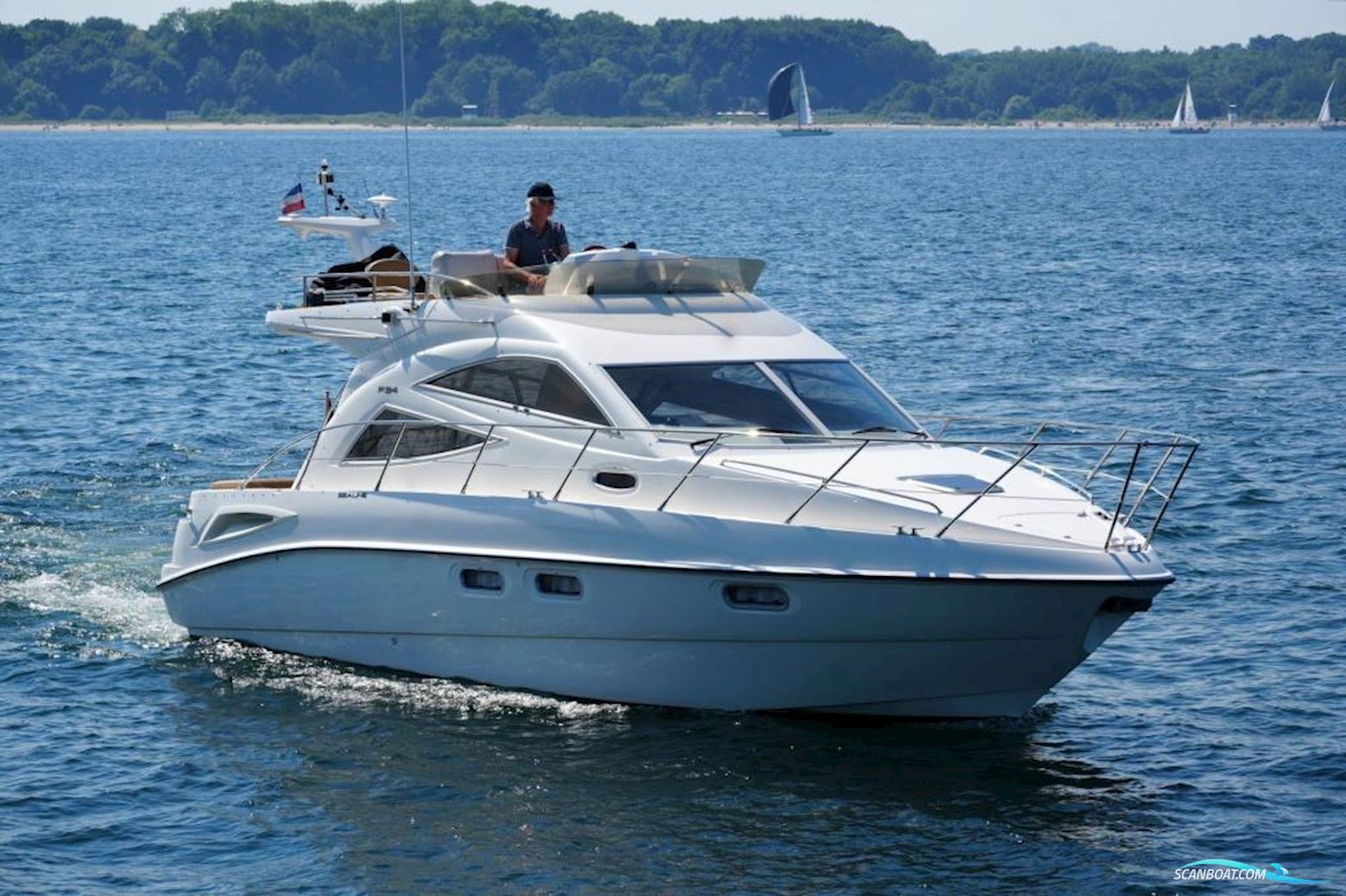 Sealine F34