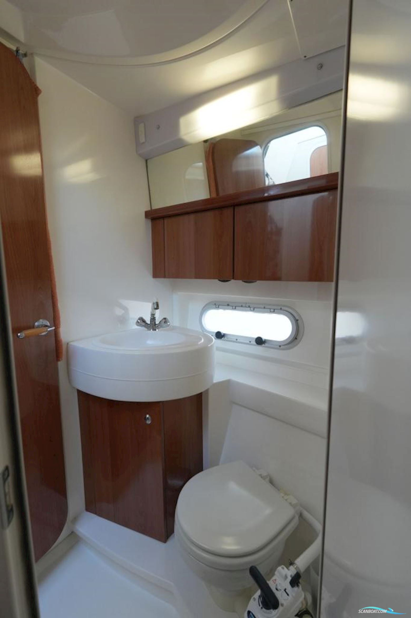 Sealine F34