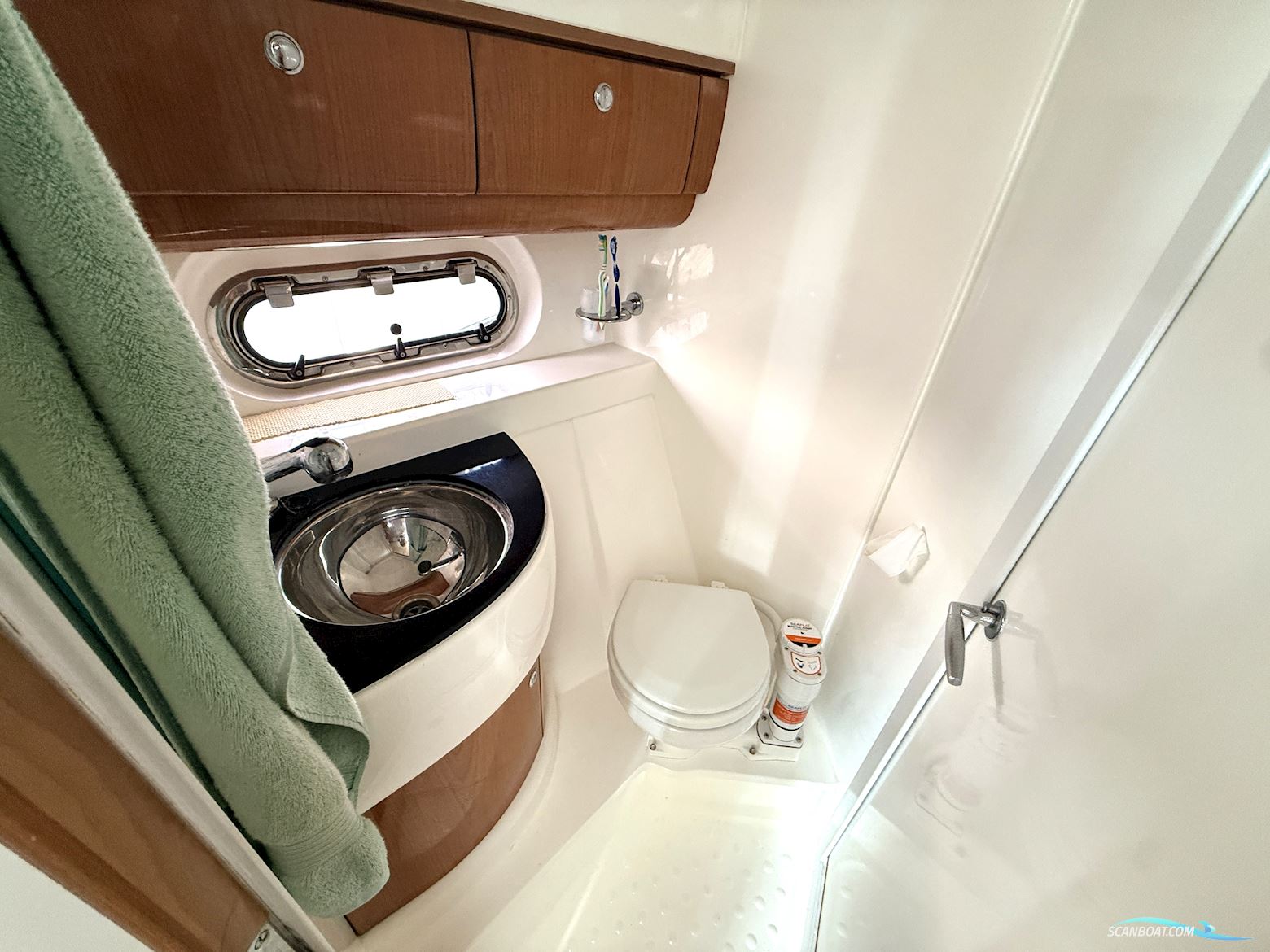 Sealine F37