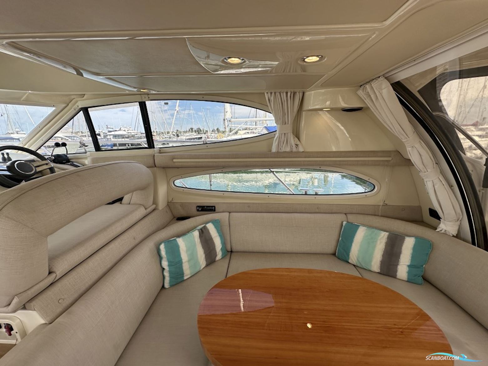 Sealine F37