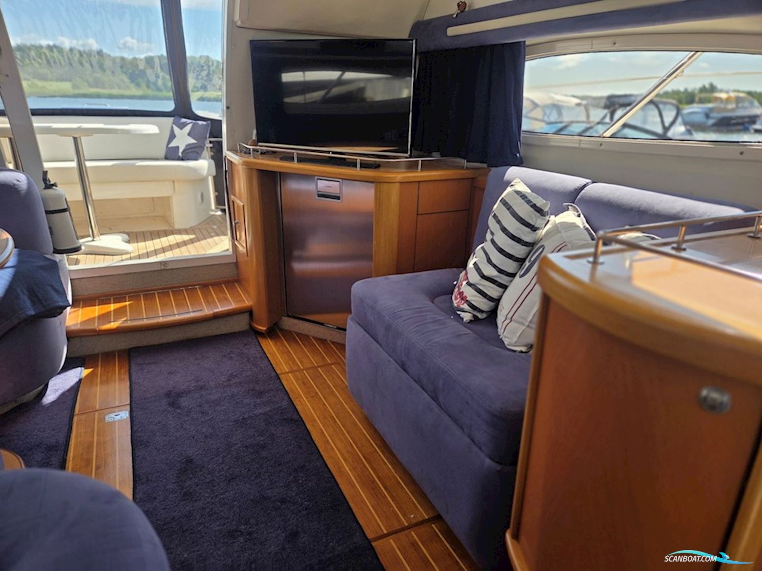 Sealine F37
