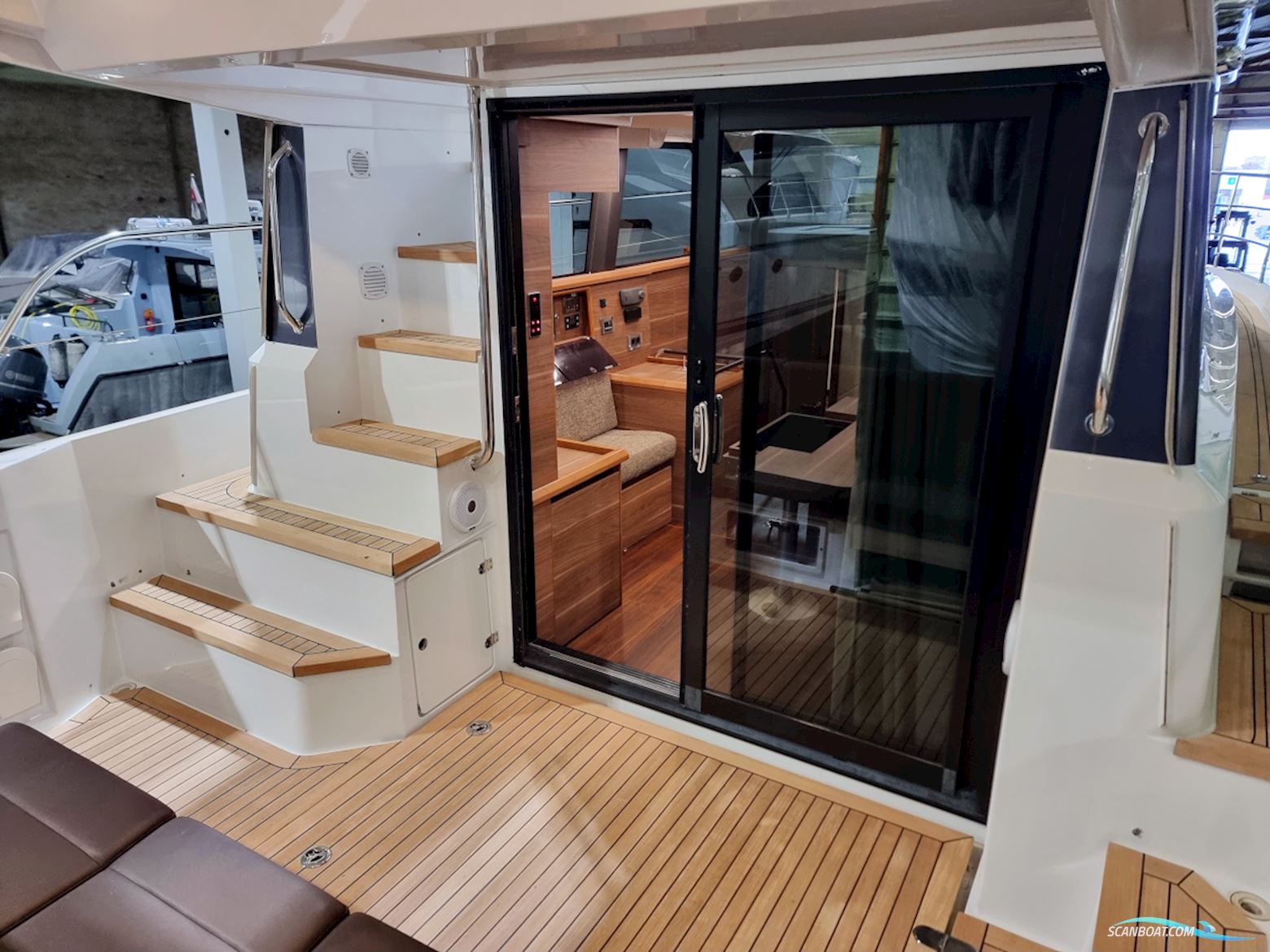 Sealine F380 Volvo Penta D6-330 EVC