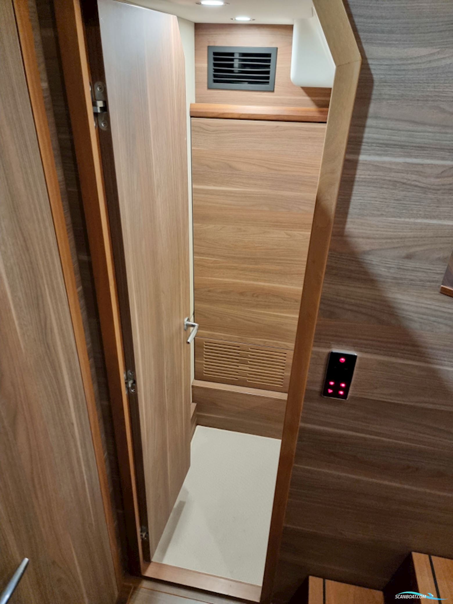 Sealine F380 Volvo Penta D6-330 EVC