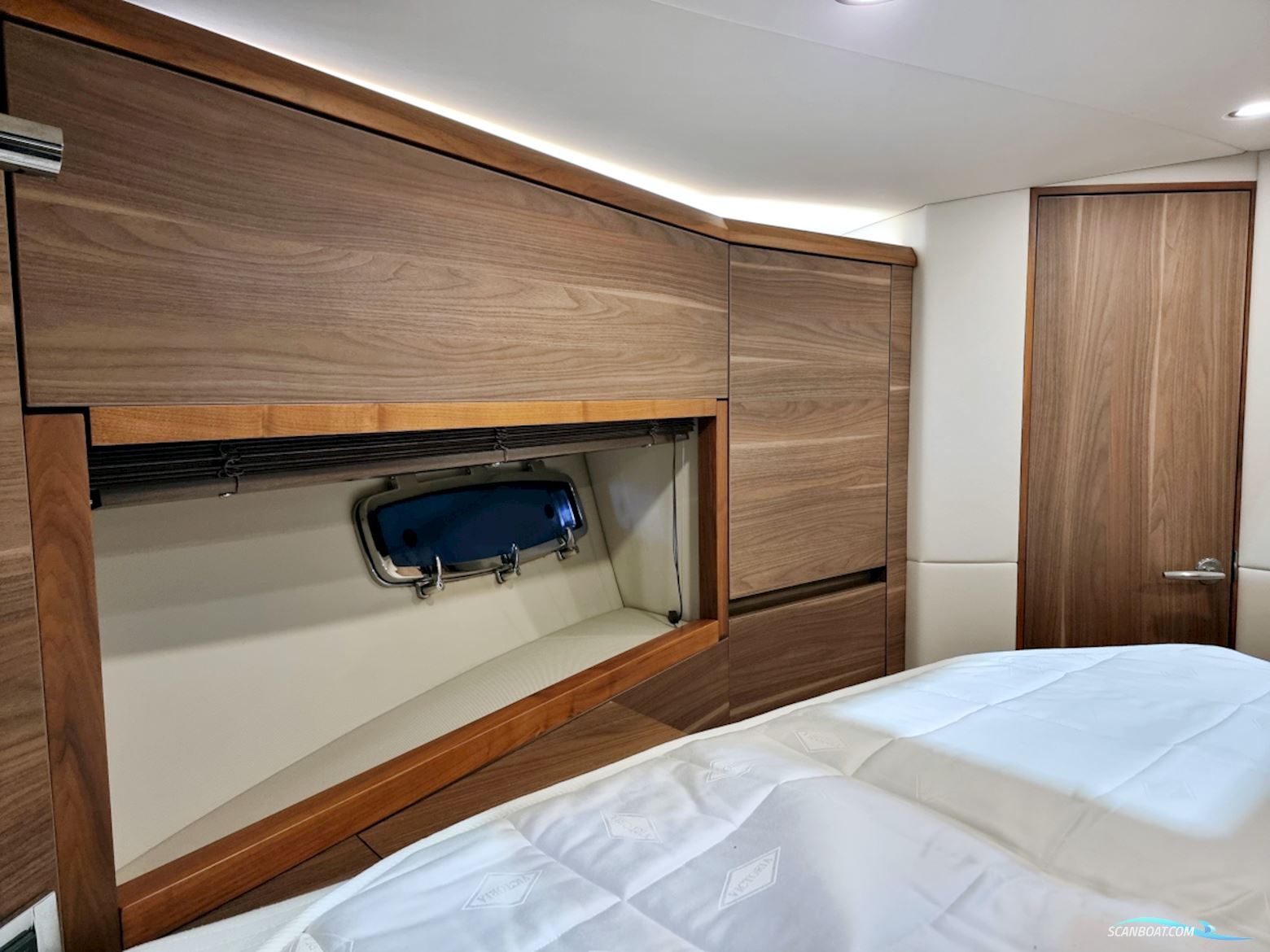 Sealine F380 Volvo Penta D6-330 EVC