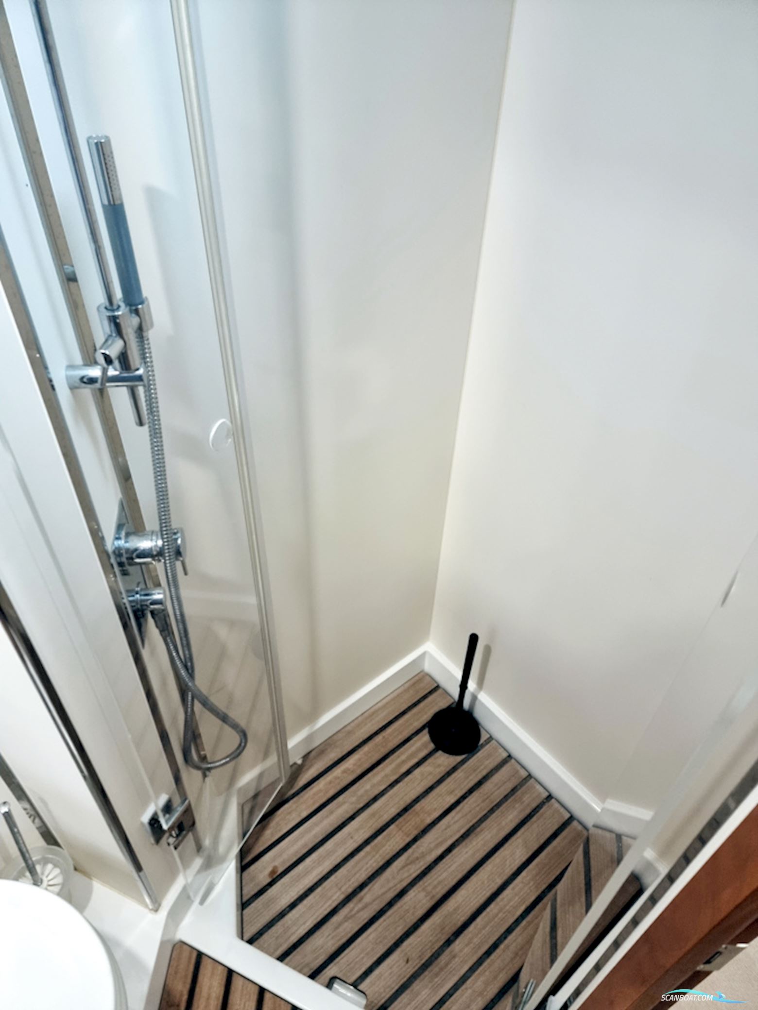 Sealine F380 Volvo Penta D6-330 EVC