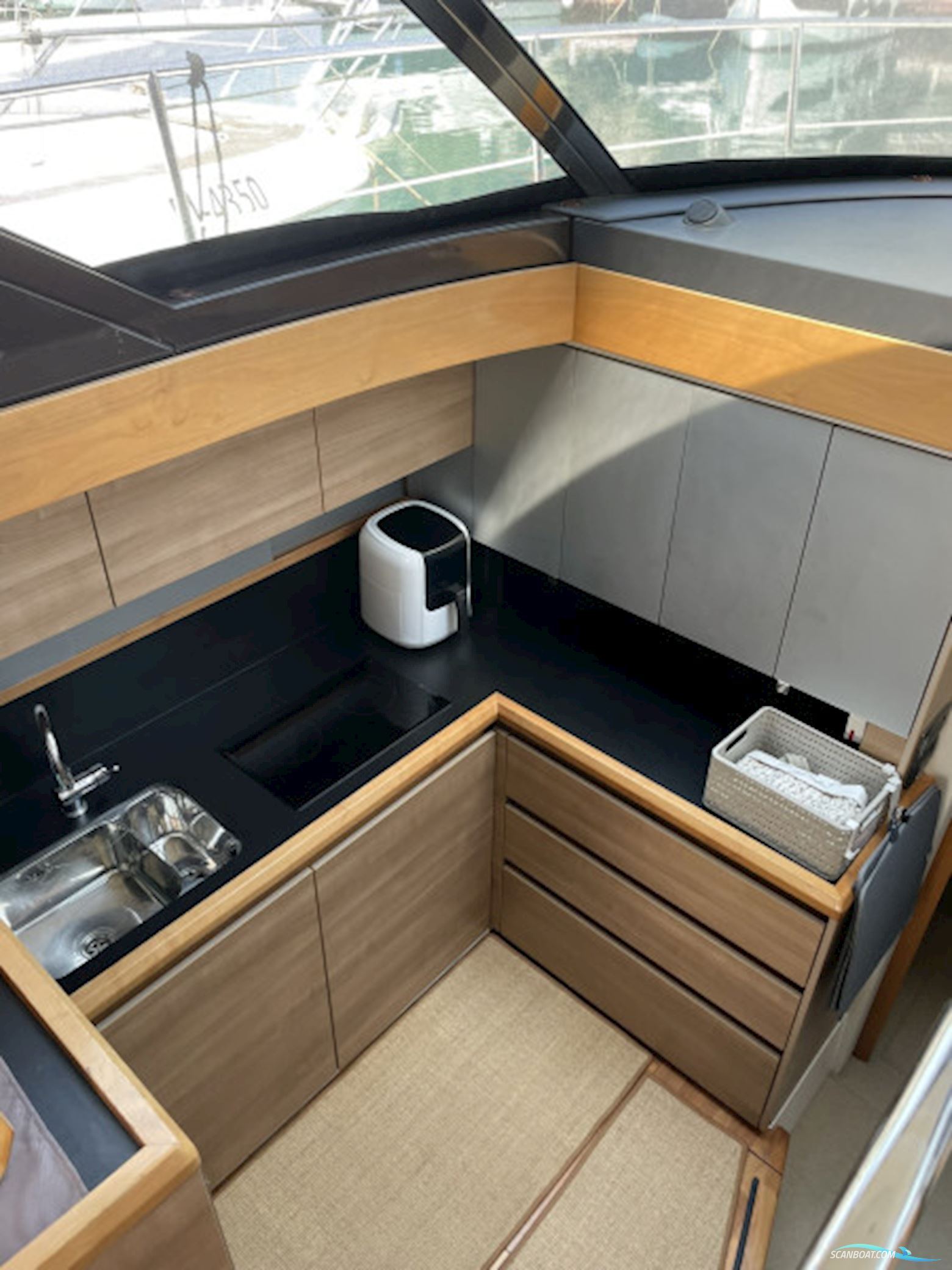 Sealine F42/450