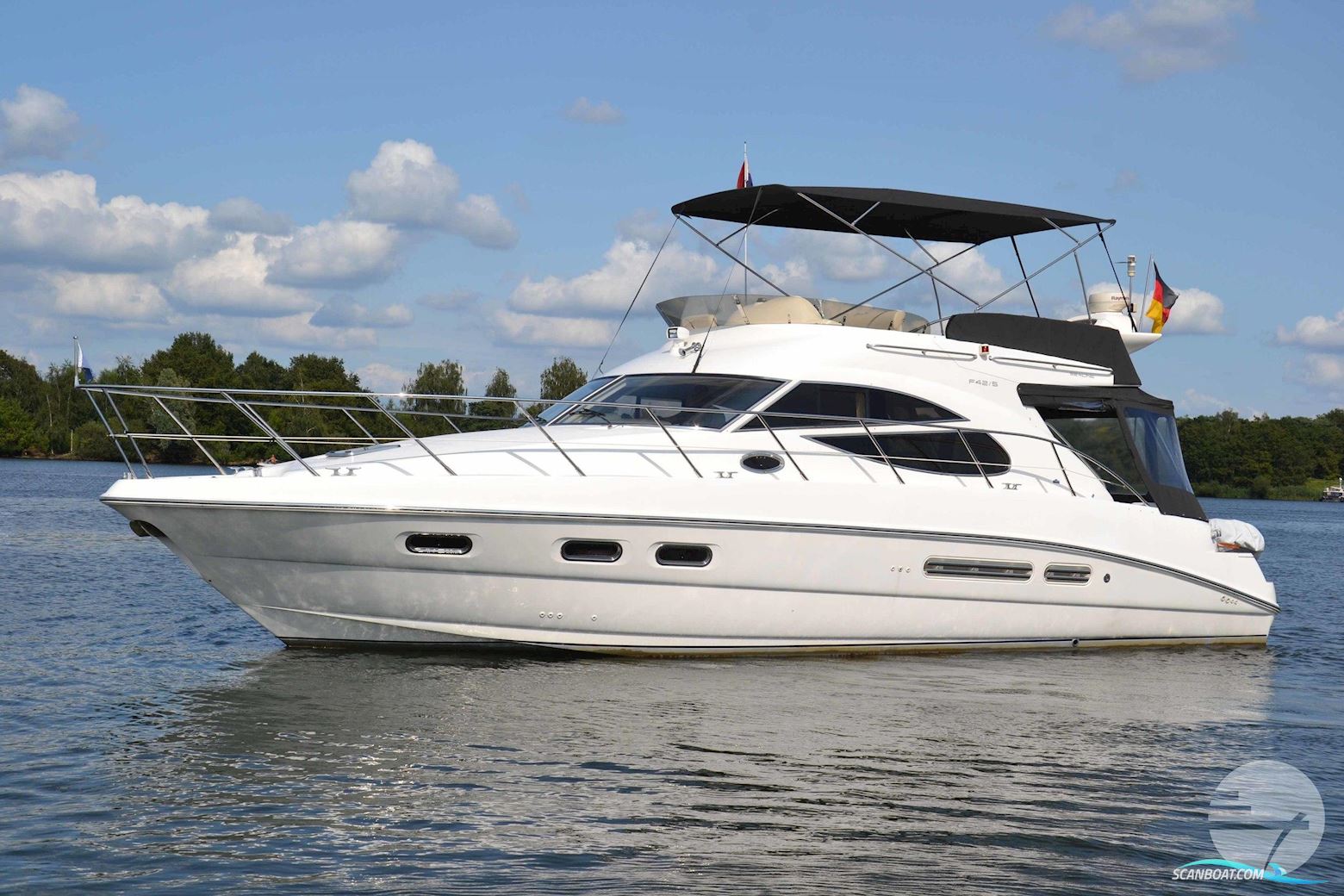 Sealine F42/5 Fly Motorbåd 2004, med Volvo Penta motor, Holland