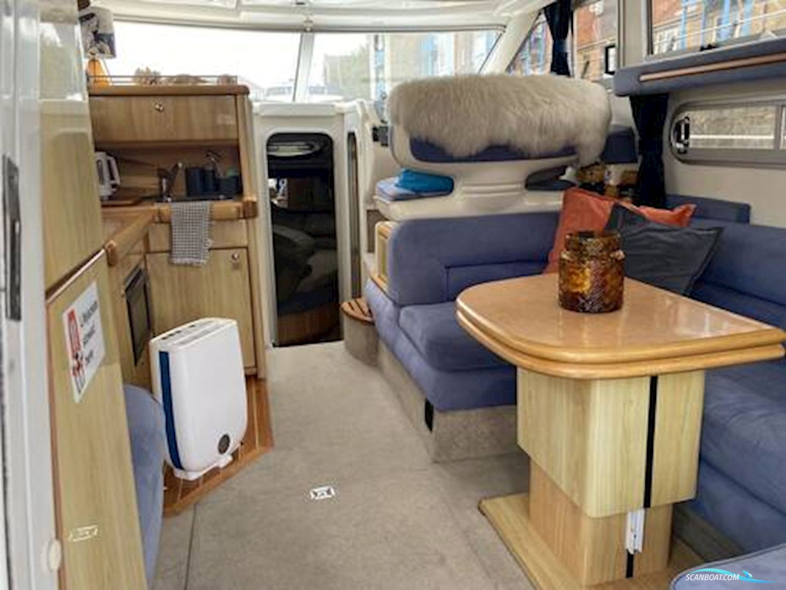 Sealine International F33