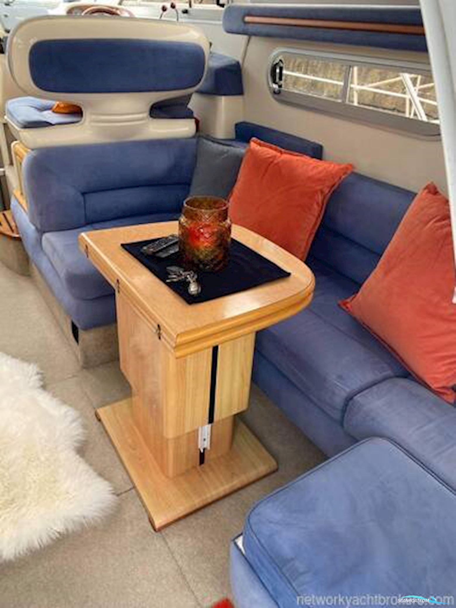 Sealine International F33