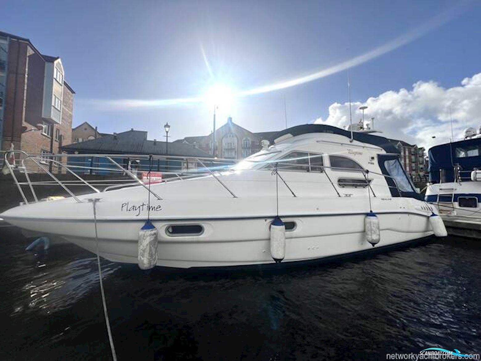 Sealine International F33