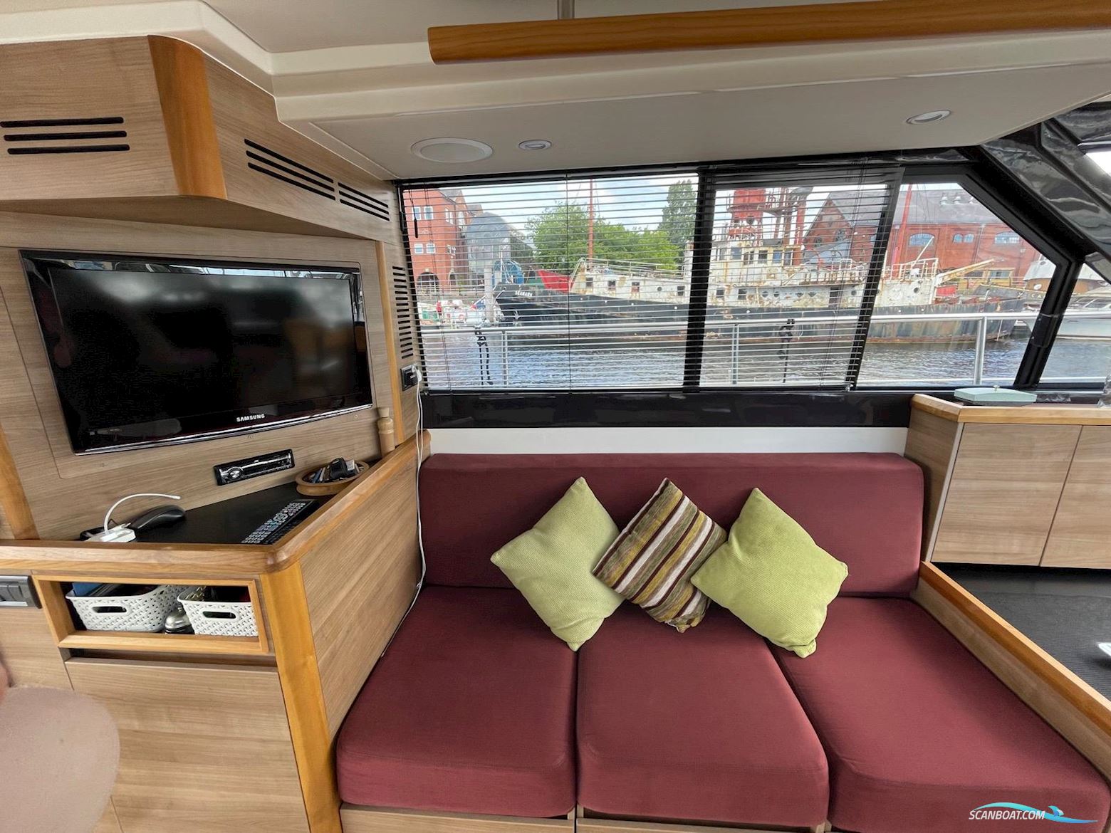 Sealine International F42