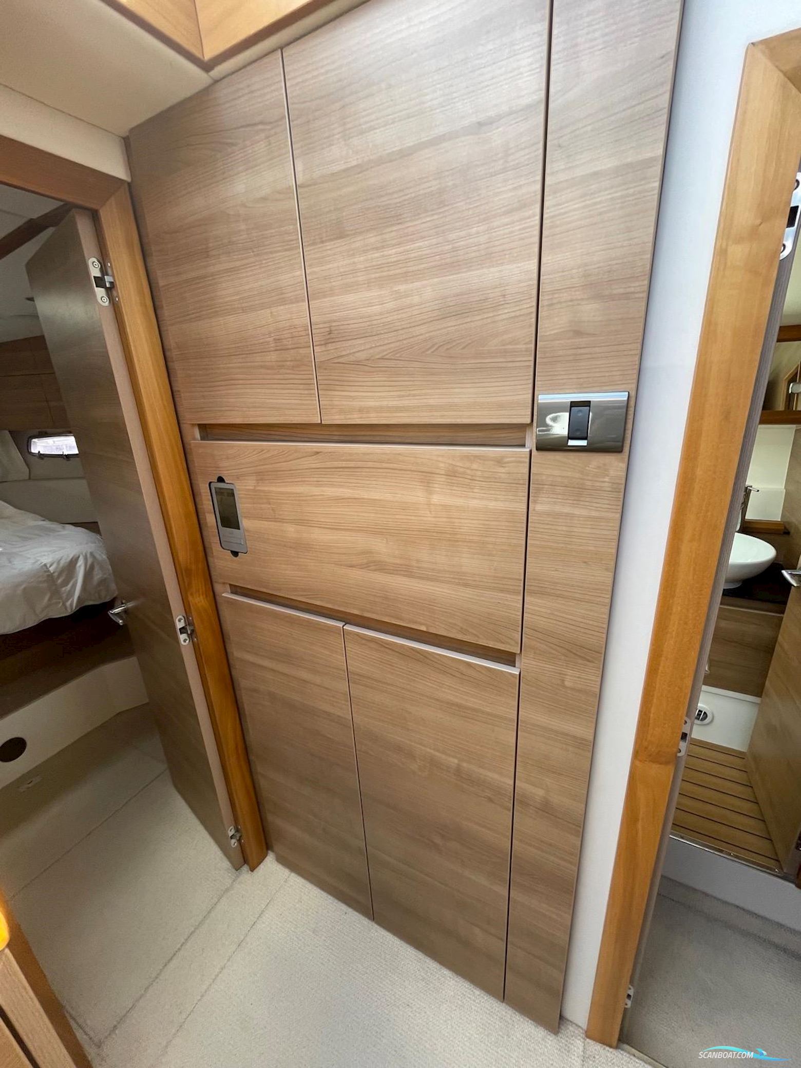 Sealine International F42