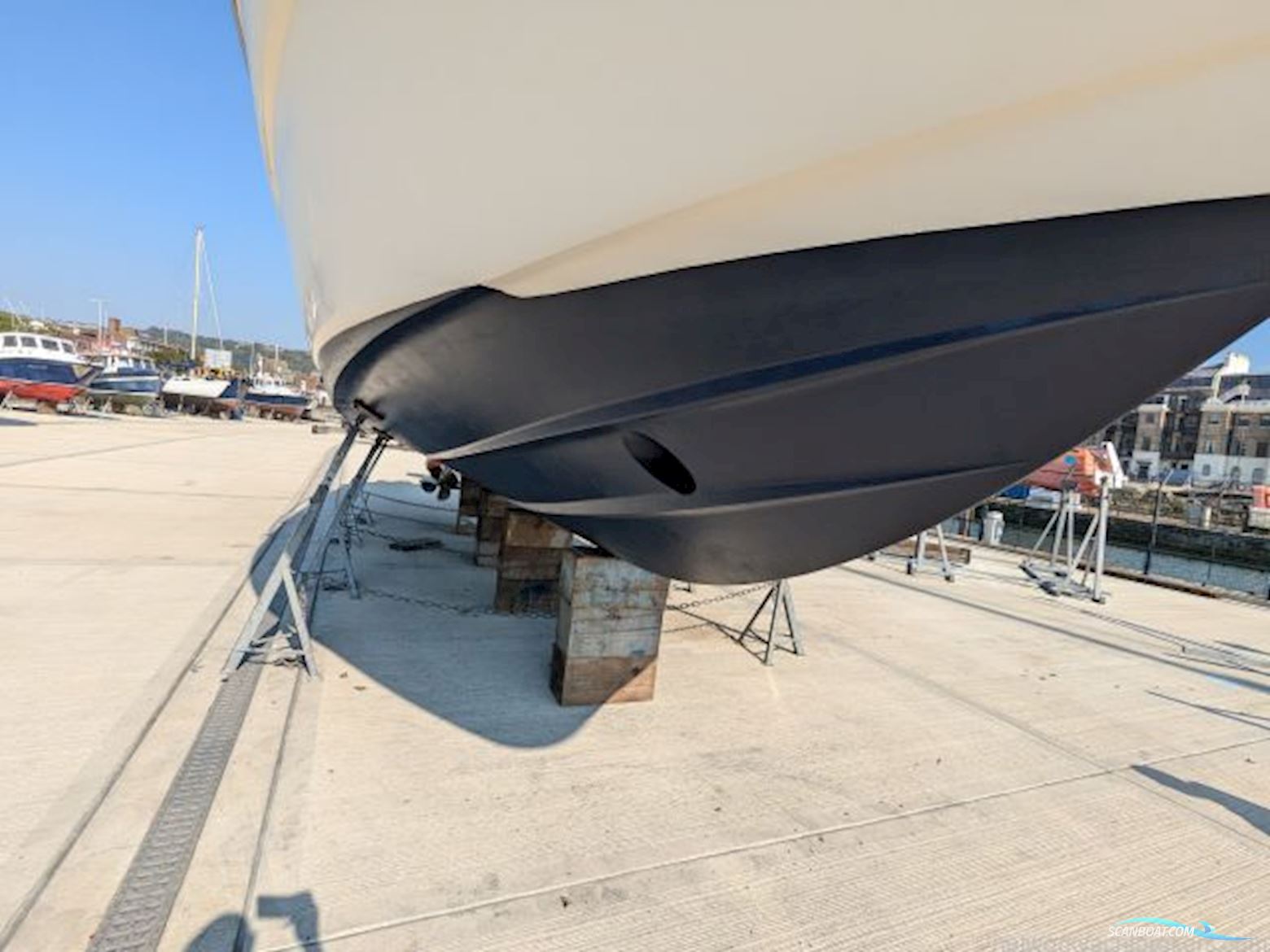 Sealine International F43