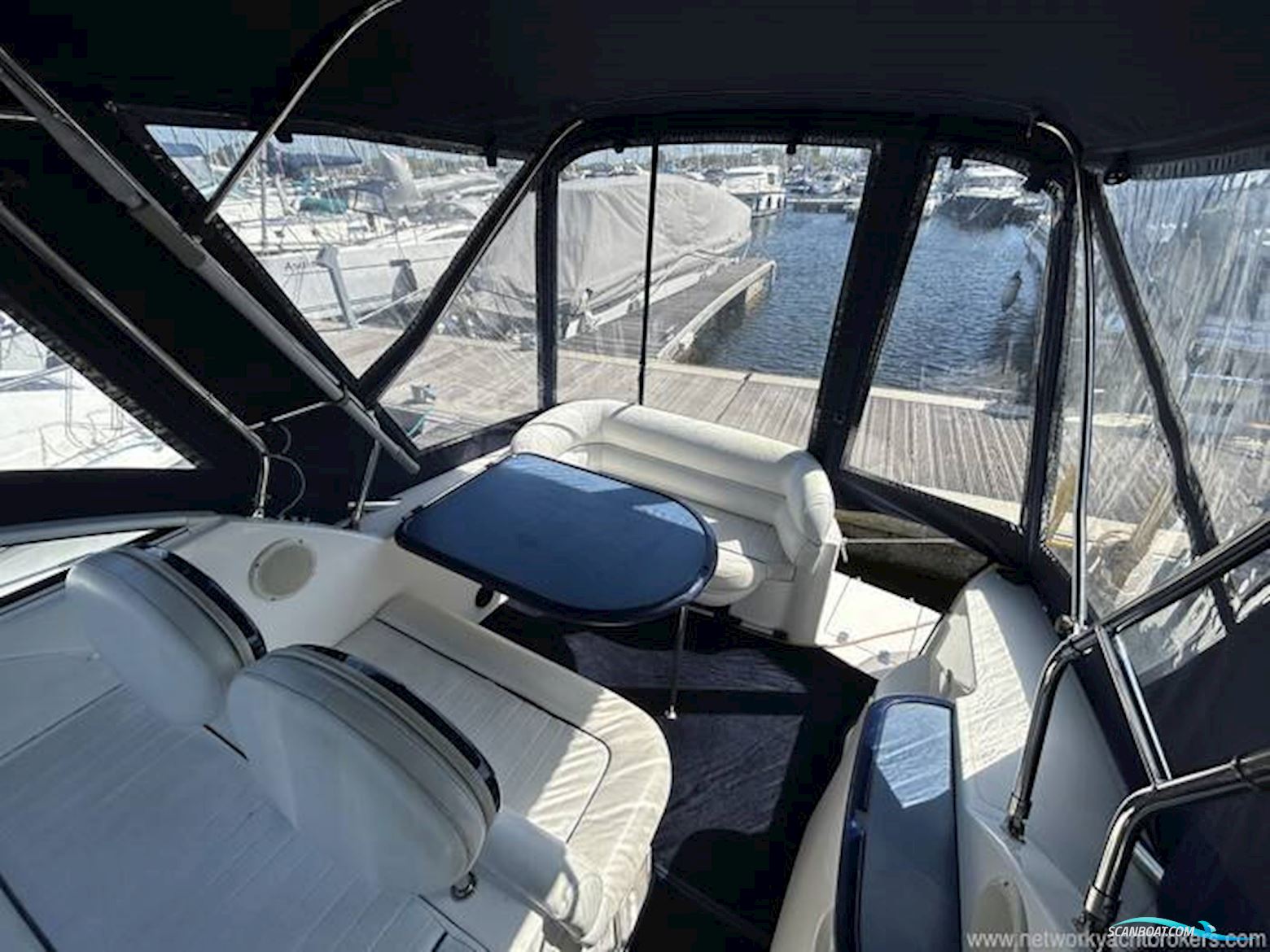 Sealine International S23