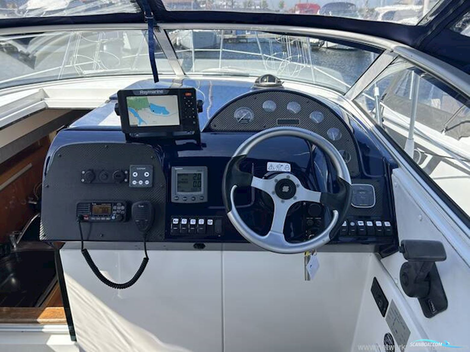 Sealine International S23