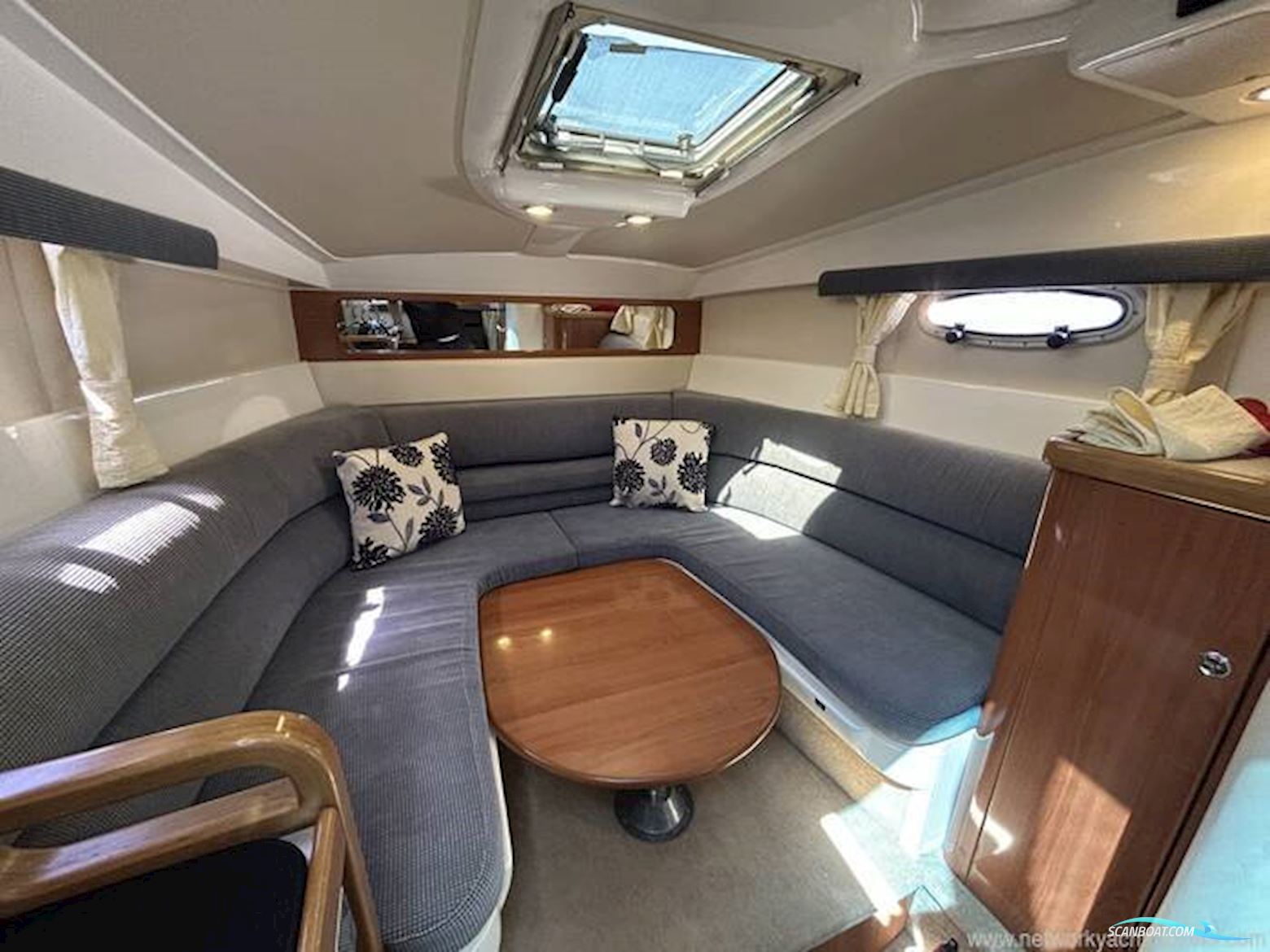 Sealine International S23