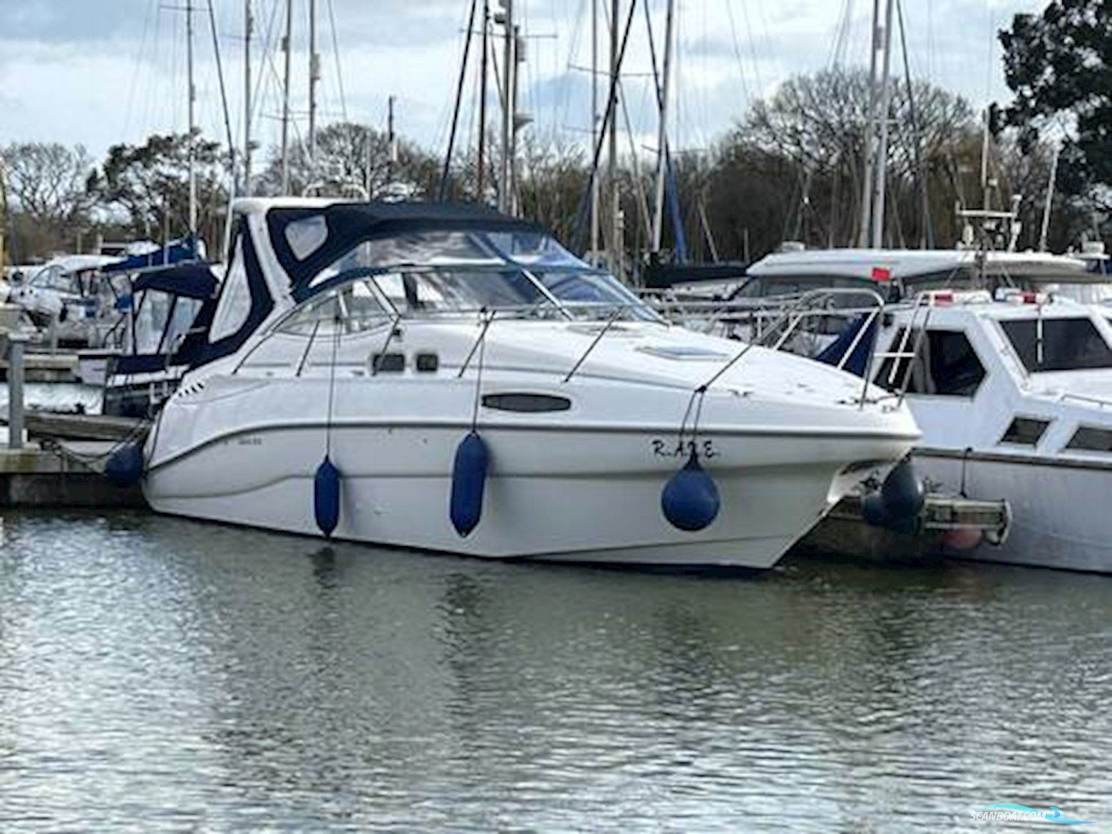 Sealine International S28 Motorbåd 1997, med Volvo AD31 motor, England