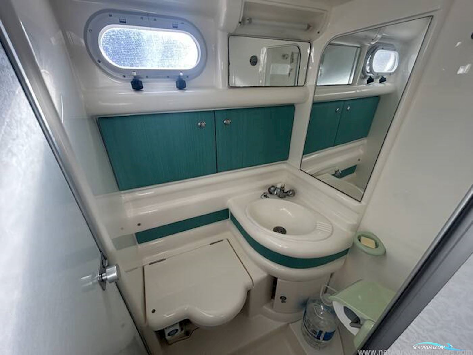 Sealine International S28