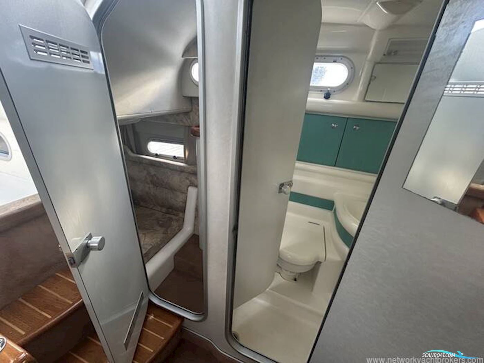 Sealine International S28