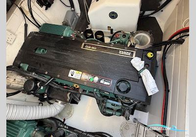 Sealine International S42 Motorbåd 2004, med Volvo Penta motor, England