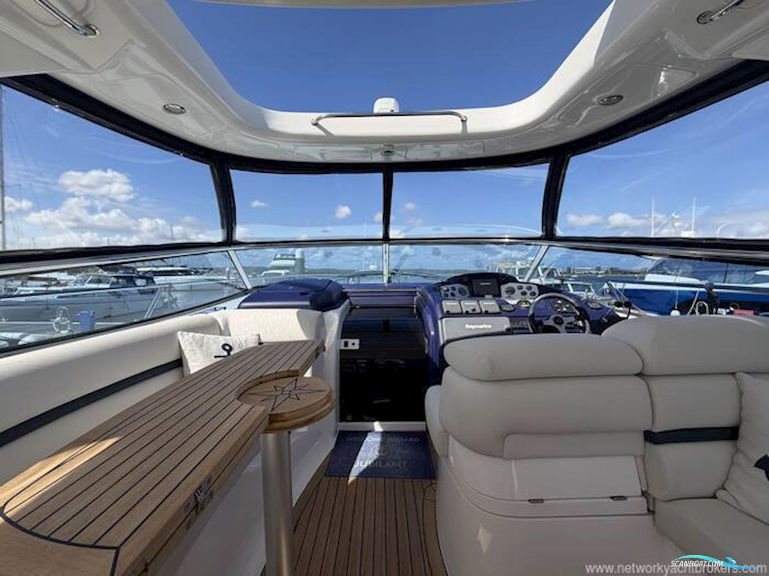 Sealine International S42