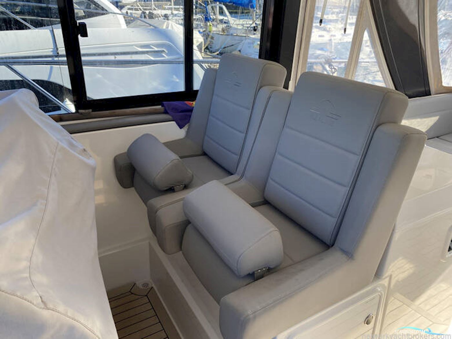 Sealine International S450