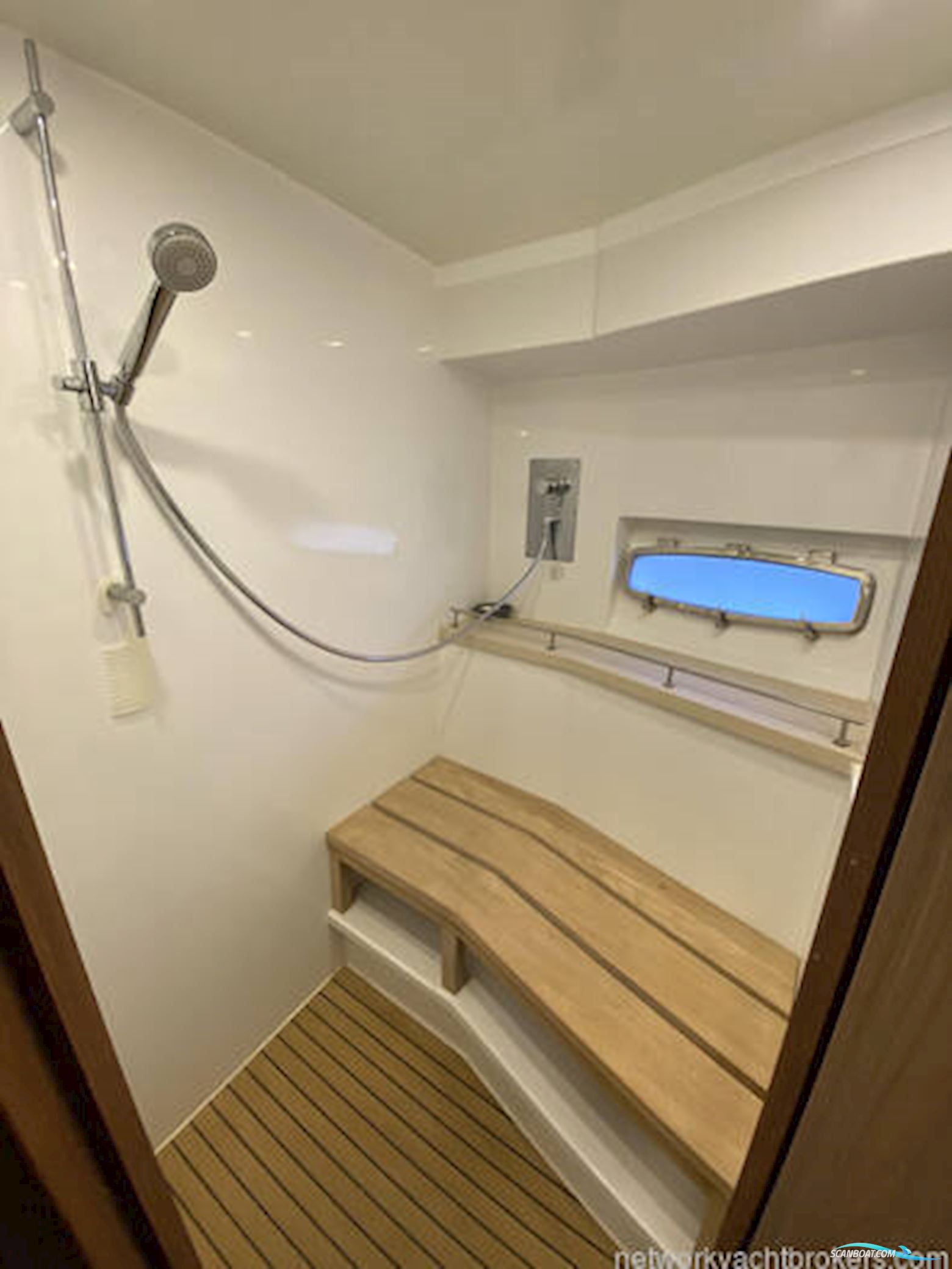 Sealine International S450