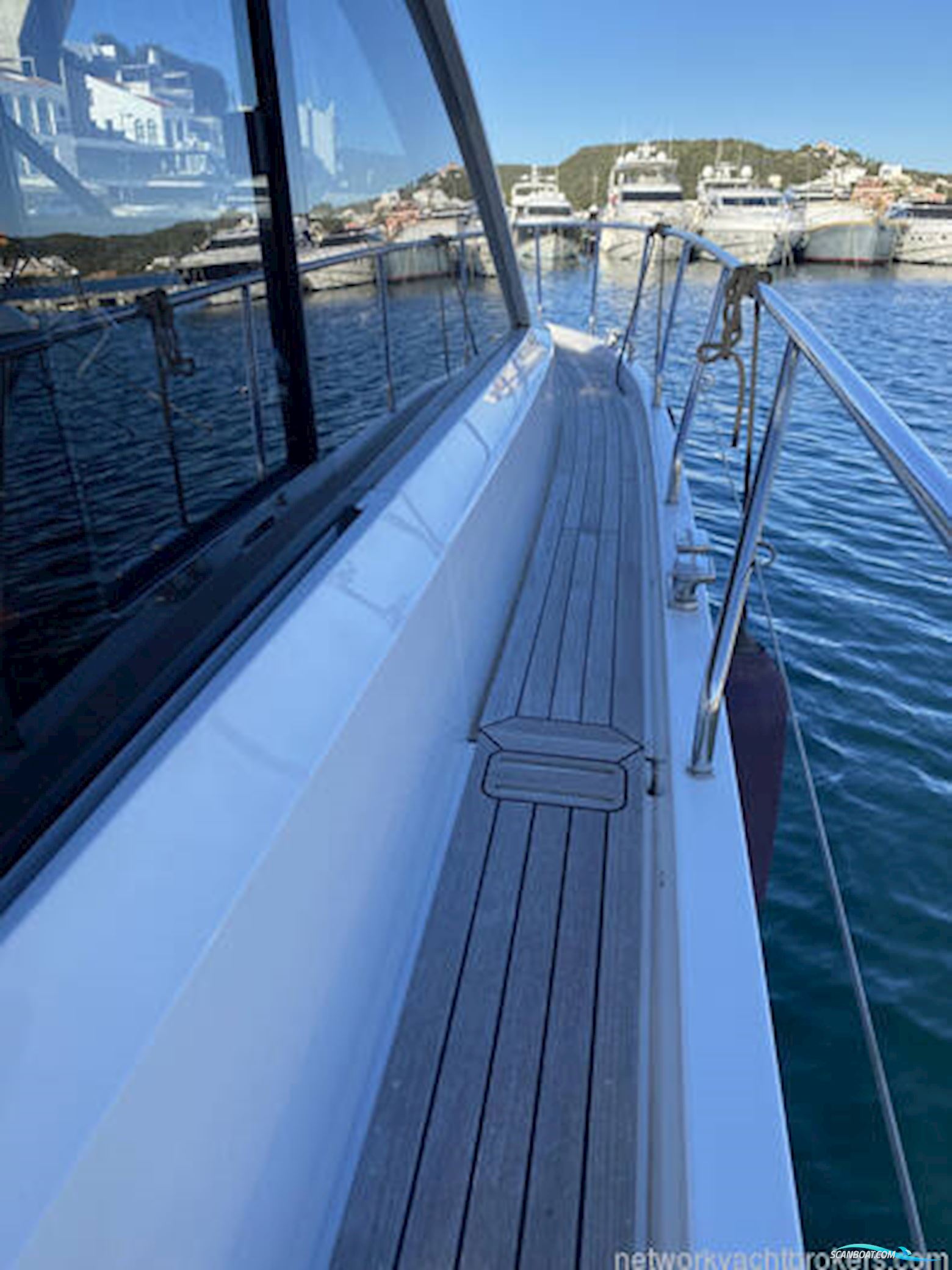 Sealine International S450