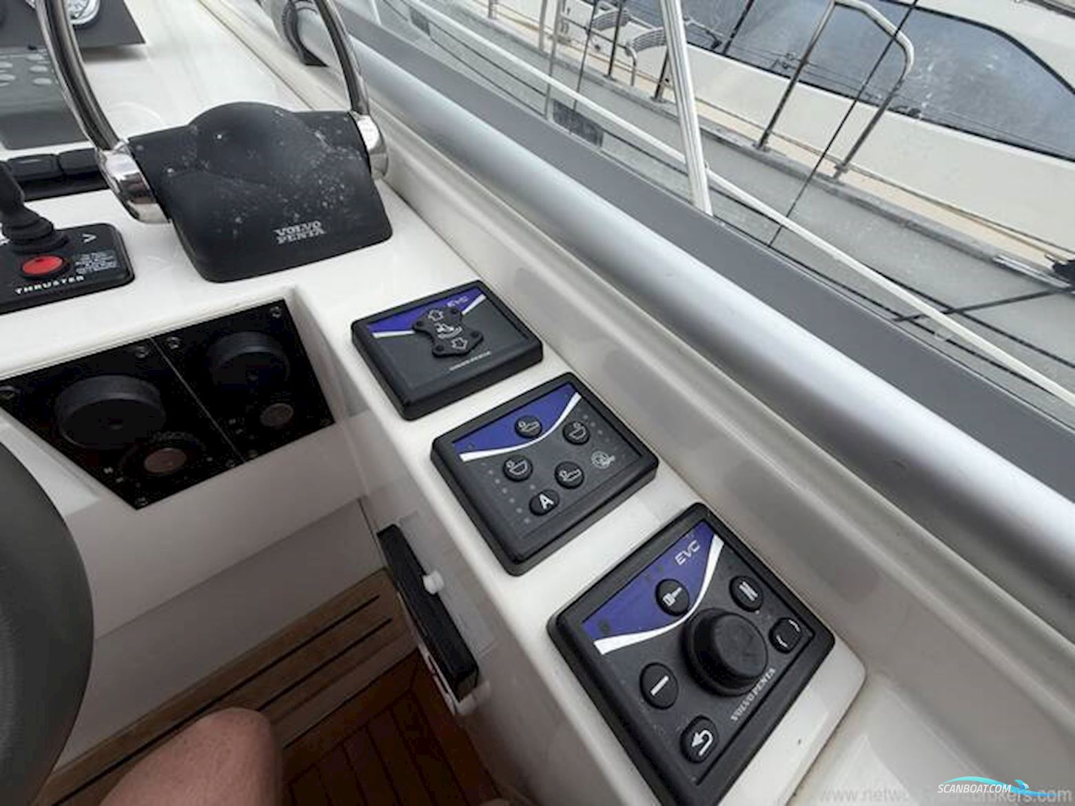 Sealine International SC35