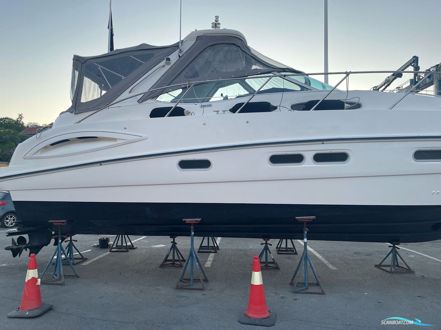 Sealine S 38