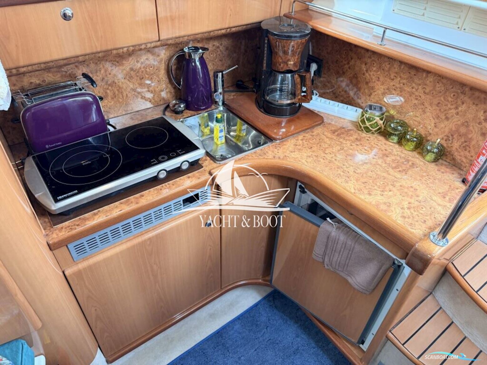 Sealine S28