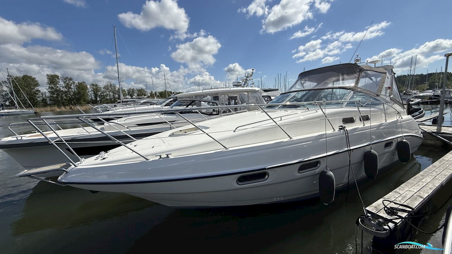 Sealine S34 Motorbåd 2005, med 2x Volvo Penta AD41 P-A motor, Sverige